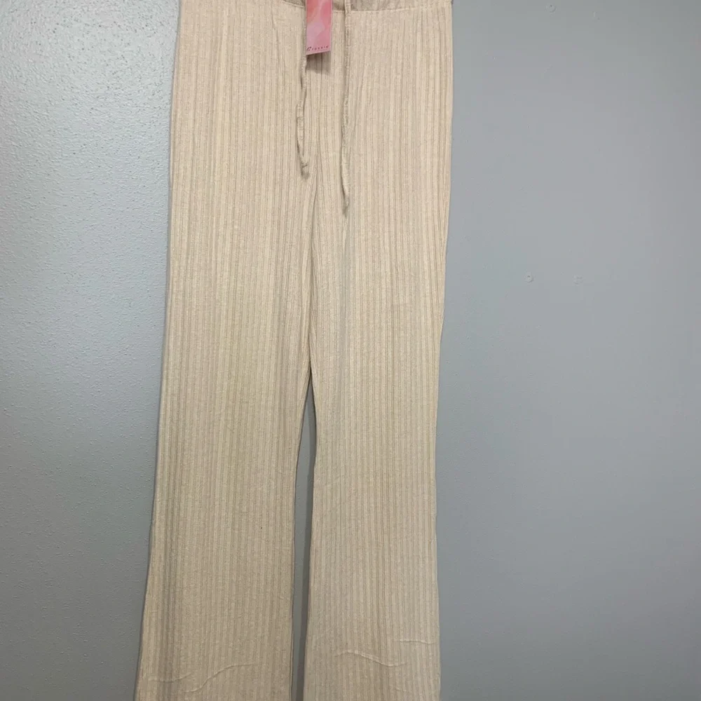 Cream Lounge 2 Piece Set with Pants and Long Cardigan NWT - Picture 5 of 7